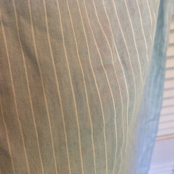 Romeo + Juliet‎ pinstripe cold shoulder mini dress - Picture 10 of 12